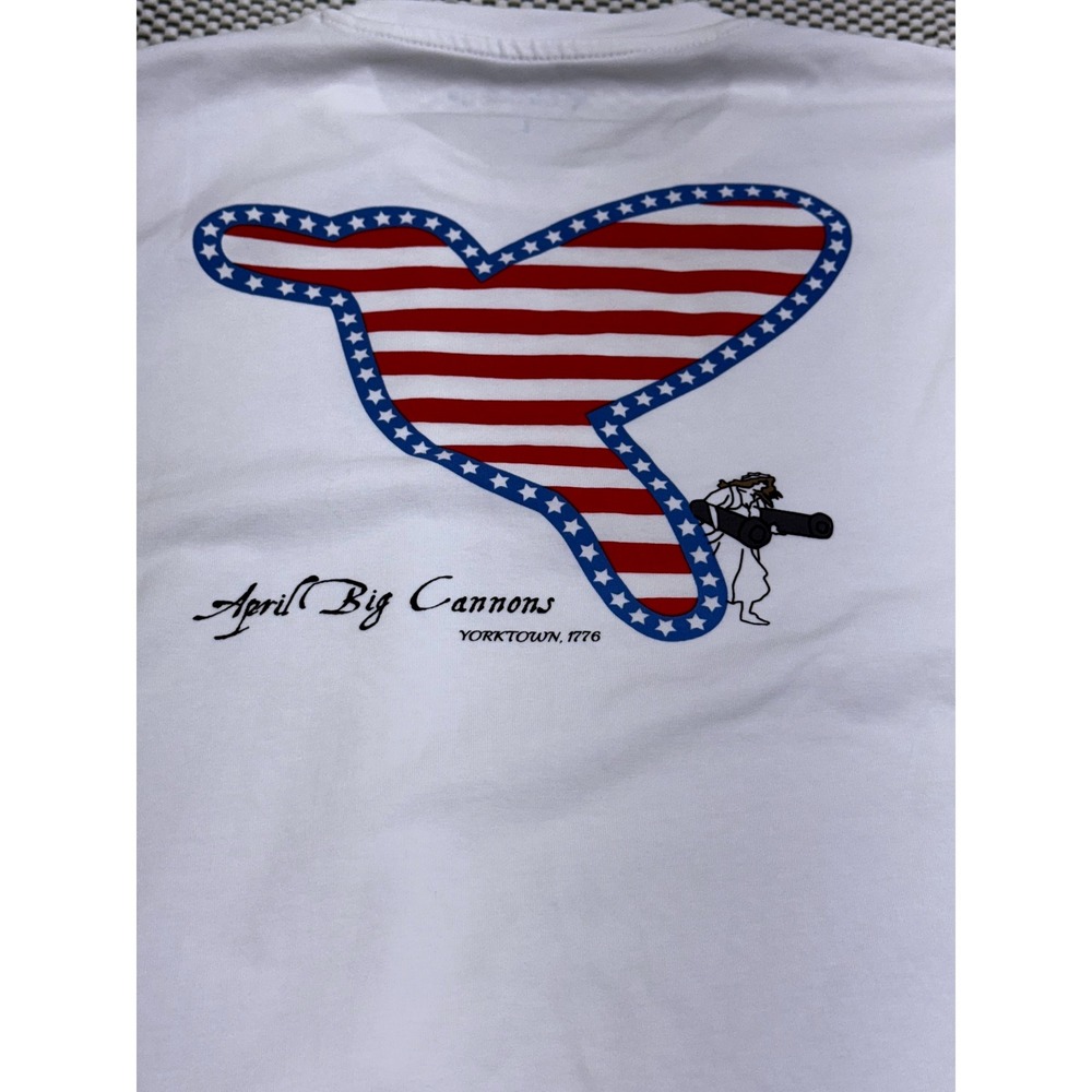 Bird Dogs  White April Big Cannons Yorktown Graphic T-Shirt Size L
